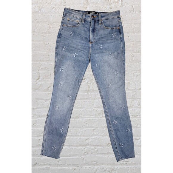 Hollister Star Embroidered Cropped Curvy Jeans | Juniors 3R High Rise - Picture 2 of 8